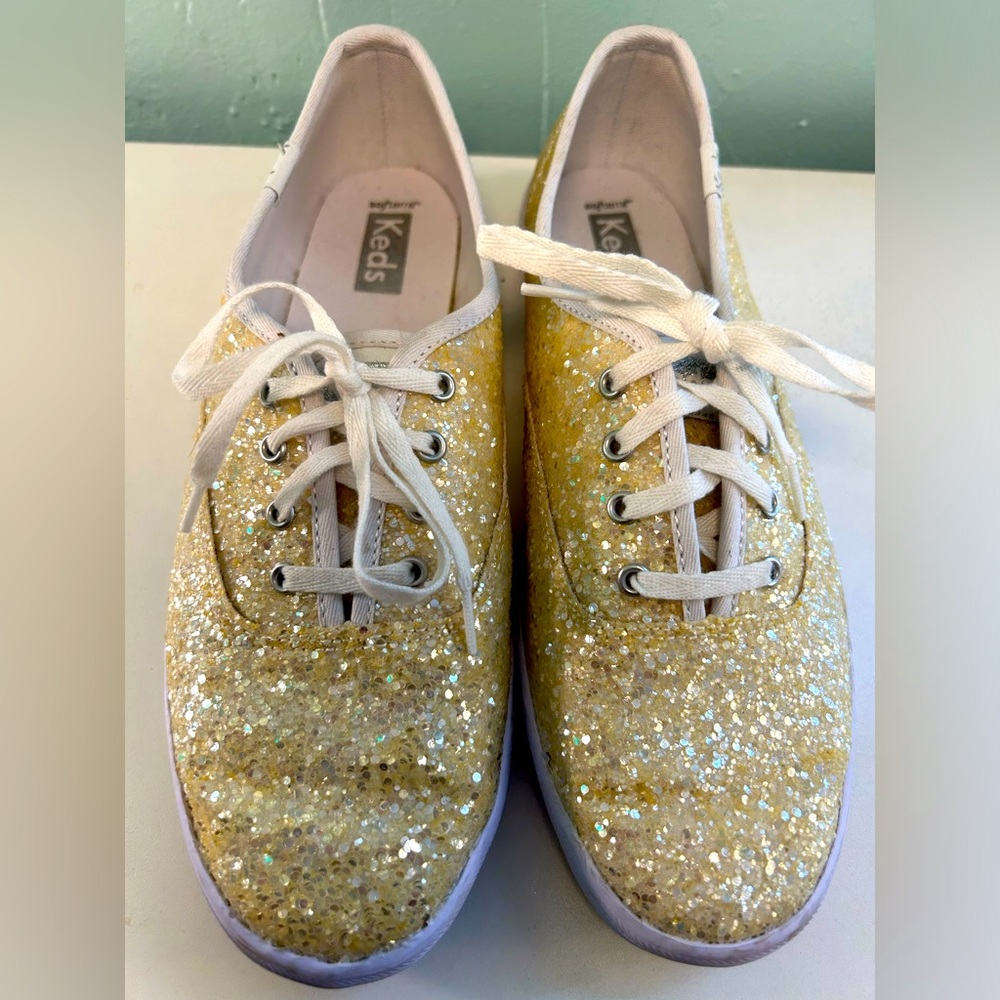 Keds Champion Glitter Lace up in Cream size 7